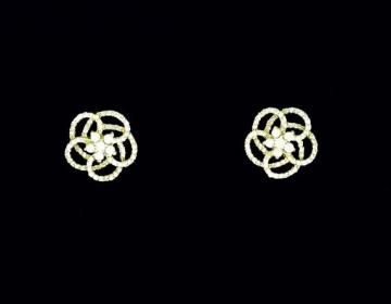 Boucles d'oreilles fleur serti diamants