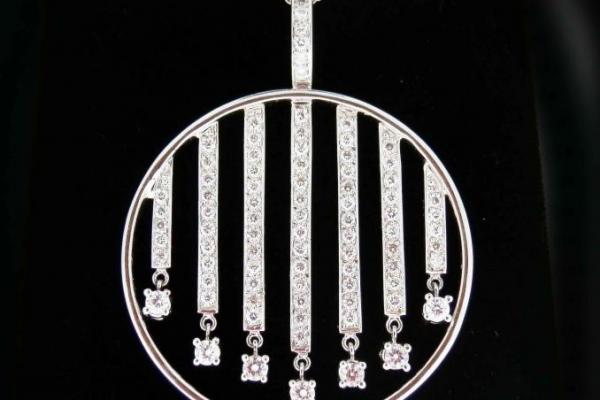 PENDENTIF DIAMANTS