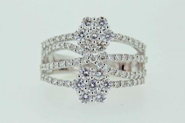 Bague fleurs diamants