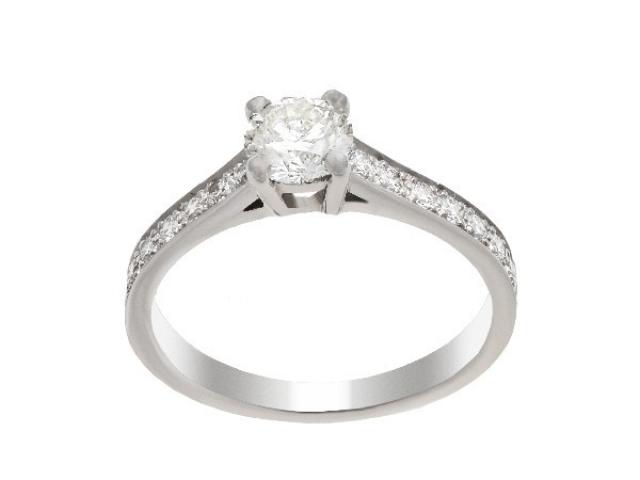 bague de fiancaille solitaire diamants or gemmes