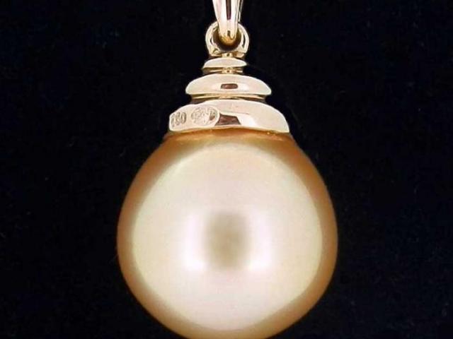 pendentif perle ovale gold