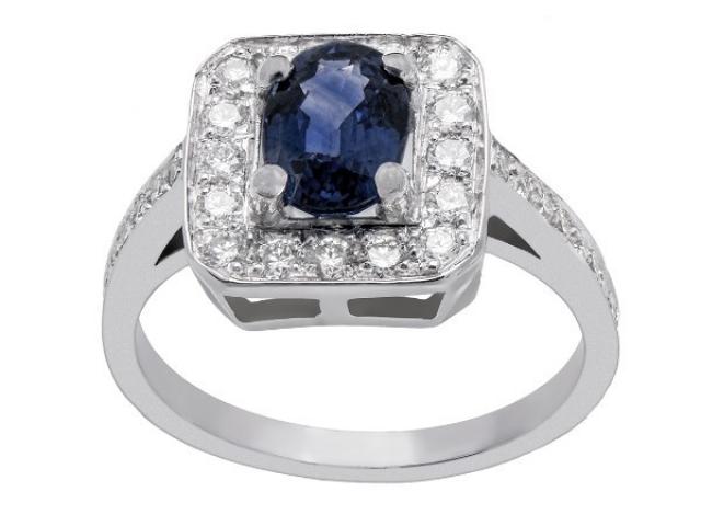 Bague or blanc 18 carats saphir entourage diamants